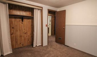 443 Piccadilly Cir, Bismarck, ND 58504