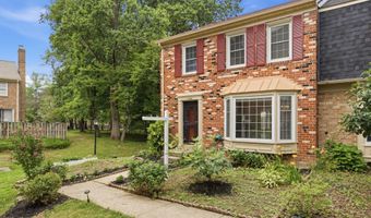 7428 FOUNTAIN HEAD Dr, Annandale, VA 22003