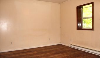 323 Fox Dr, Ashtabula, OH 44004