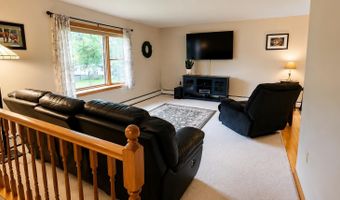 5 Michael Dr, Baileyville, ME 04694