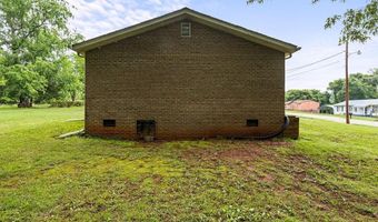 702 11th St, Altavista, VA 24517