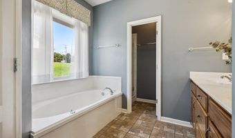 202 WALKER Pkwy E, Atoka, TN 38004