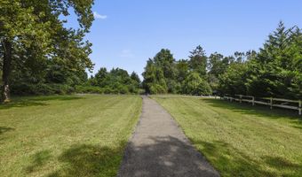 702 BANNEKER Ln, Annapolis, MD 21401