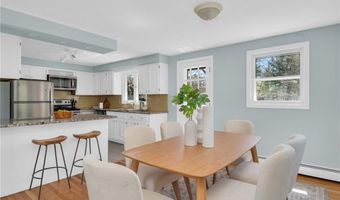 6 Acre Ave, Barrington, RI 02806