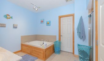 14 Iowa St. B2, Arnolds Park, IA 51331
