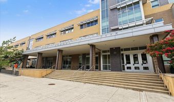 5001 10TH St S #5, Arlington, VA 22204