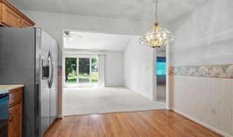 1107 Ashwood Dr, Auburn, IN 46706
