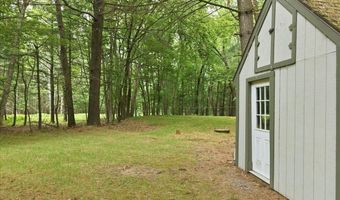 13 Teddyuscung Trl, Albrightsville, PA 18210