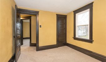 258 Oberlin Ct, Akron, OH 44311