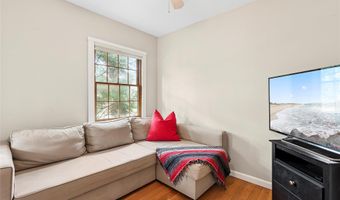 25 Gardiner Dr, Amagansett, NY 11930