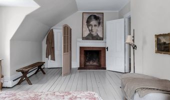 852 Hale St, Beverly, MA 01915