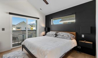 1952 Little Cottage Ln, Bozeman, MT 59715