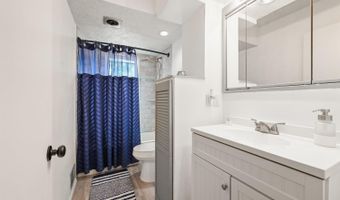 602 Ridge Ave, Aurora, IN 47001