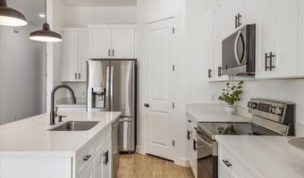 1225 N IRONWOOD Dr, Apache Junction, AZ 85120