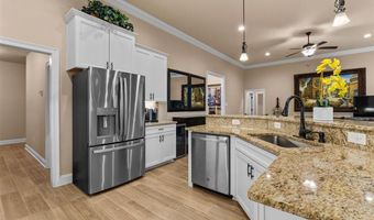 422 N Lost River Dr, Benton, LA 71006