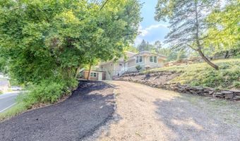 13 Wawayanda Rd, Alloway, NJ 07422