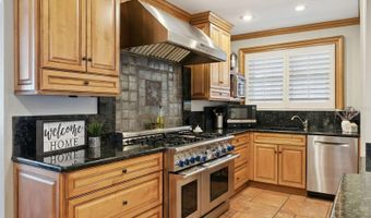 910 ALAMEDA St, Orlando, FL 32804