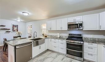 4809 Hemlock Dr SW, Austell, GA 30106