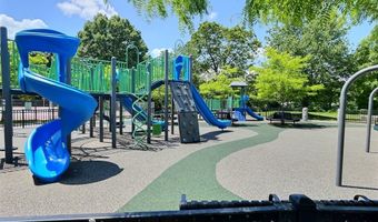 5257 Washington St 5257, Boston, MA 02132