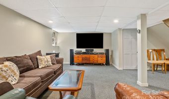 33 34 Grandview Ct, Asheville, NC 28806