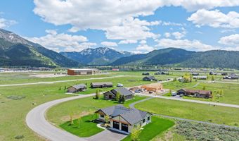 185 COLUMBINE St, Alpine, WY 83128