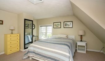 1 Seaview Ave 4, Newport, RI 02840