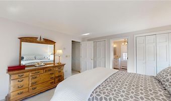 410 Wandsworth St, Narragansett, RI 02882