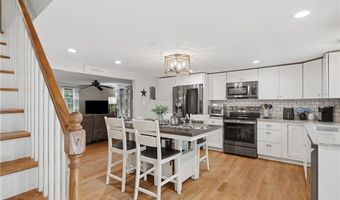1070 Tarkiln Rd, Burrillville, RI 02830