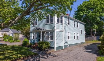 467 Maple Avenue Ave, Barrington, RI 02806