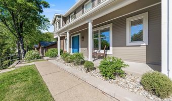 180 Spring Oaks Dr, Ballwin, MO 63011