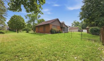 2260 Englewood Ave, Akron, OH 44312