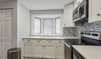 8615 MYRTLE Ave, Bowie, MD 20715