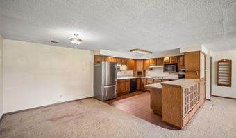 7067 NW 28th St, Ankeny, IA 50023