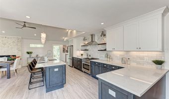 256 GLADIOLUS St, Anna Maria, FL 34216