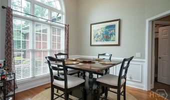 65 Overlook Dr, Hull, GA 30646