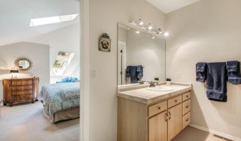 3040 NW Clubhouse Dr, Bend, OR 97703