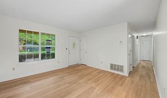 2811 New Castle Ln, Albany, GA 31701