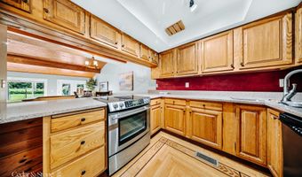 3130 Bridle Ln, Anchorage, AK 99517