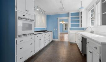 230 French St, Bangor, ME 04401