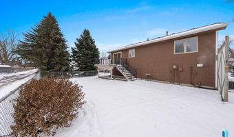 116 W Birchwood Dr, Brandon, SD 57005
