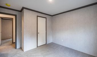 5 Braman St, Auburn, ME 04210