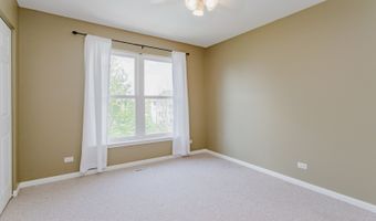 3 BLACKWOLF Ct, Algonquin, IL 60102