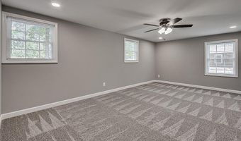 604 Hemlock Dr, Asheboro, NC 27205