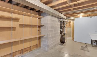 4948 SE HARVEY St, Milwaukie, OR 97222