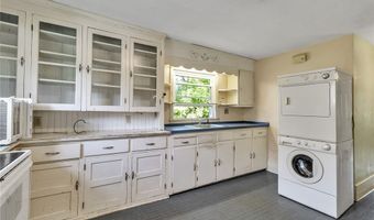 158 Mill St, Amherst, NY 14221