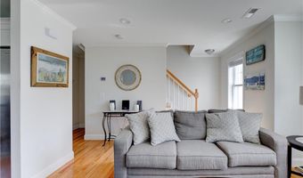 17 Mariner Way, Middletown, RI 02842