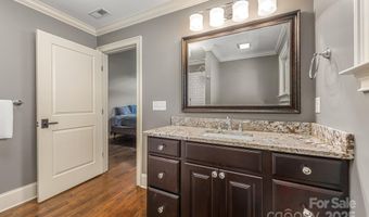 723 E 35th St, Charlotte, NC 28205