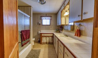 323 L St, Carlsbad, NM 88220