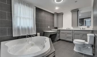587 Central Ave, Johnston, RI 02919
