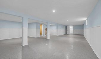24 Woodland Rd, Bayville, NJ 08721
